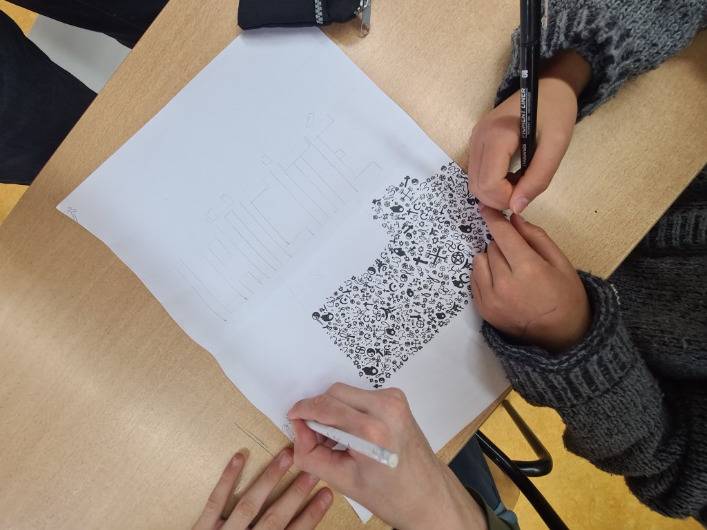 Travail en classe sur la laïcité